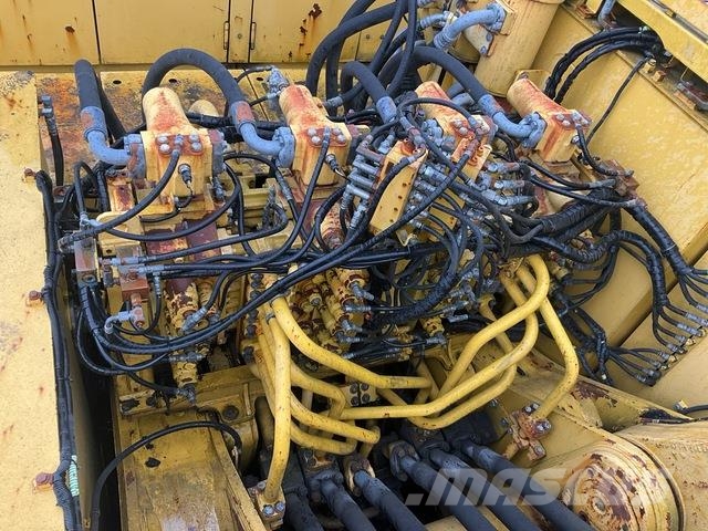 Komatsu PC2000-8 Bagri goseničarji