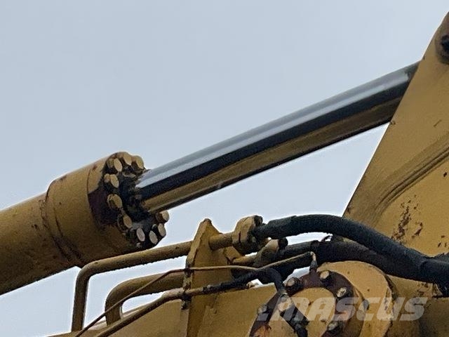 Komatsu PC2000-8 Bagri goseničarji