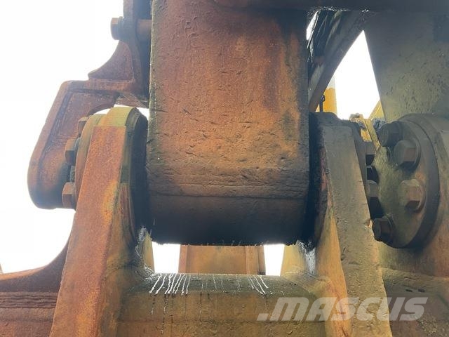 Komatsu PC2000-8 Bagri goseničarji