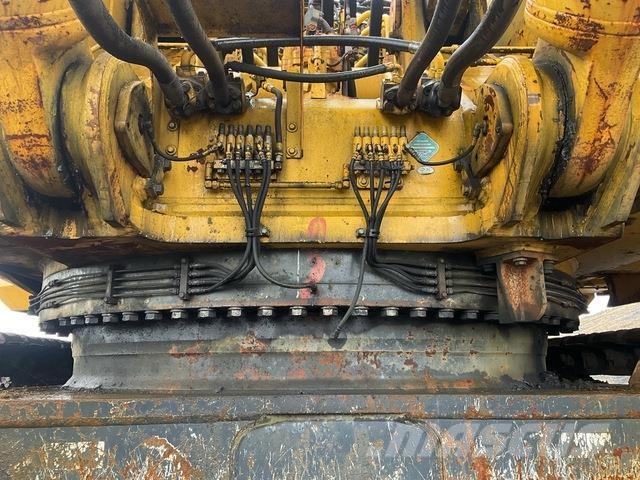 Komatsu PC2000-8 Bagri goseničarji