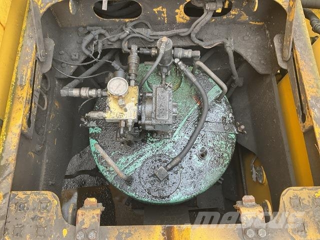 Komatsu PC2000-8 Bagri goseničarji