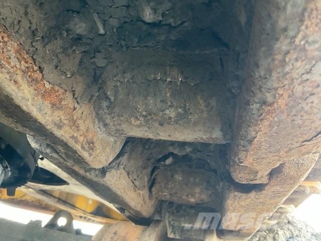 Komatsu PC2000-8 Bagri goseničarji