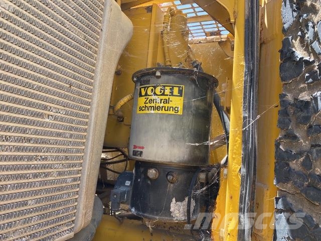 Komatsu PC340LC-6K Escavadoras de rastos