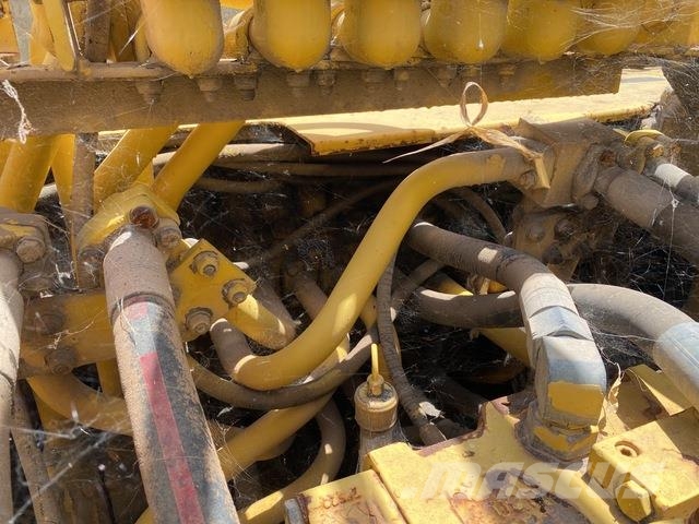 Komatsu PC340LC-6K Escavadoras de rastos
