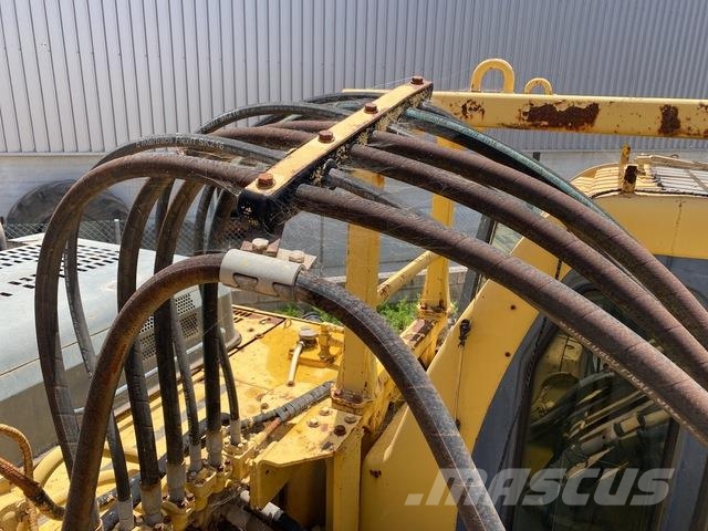 Komatsu PC340LC-6K Escavadoras de rastos