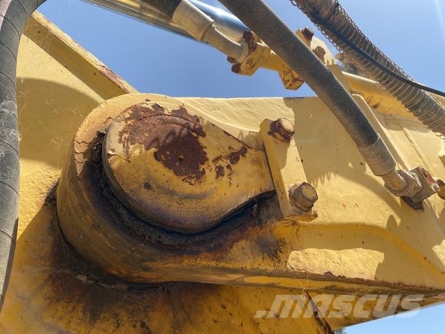 Komatsu PC340LC-6K Escavadoras de rastos