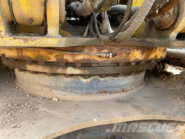 Komatsu PC340LC-6K Escavadoras de rastos