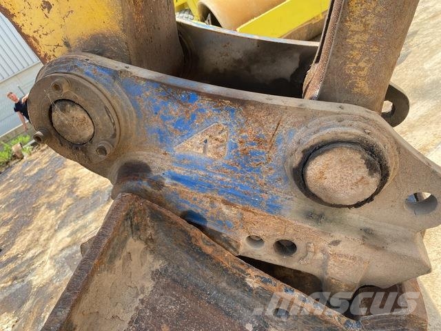 Komatsu PC340LC-6K Escavadoras de rastos