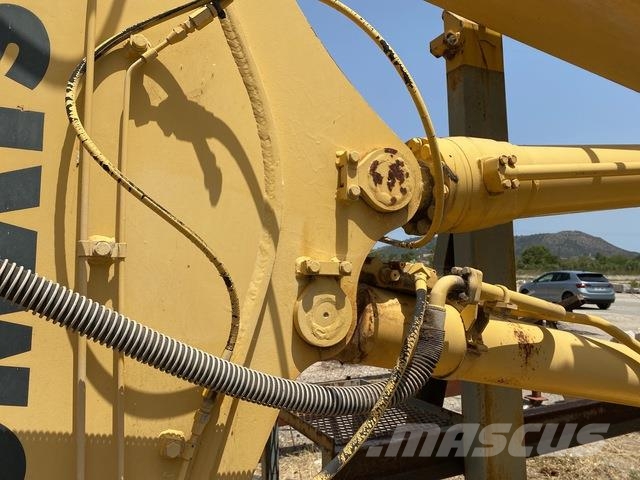 Komatsu PC340LC-6K Escavadoras de rastos