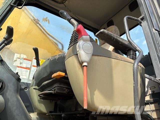 Komatsu PC400-8R 履带挖掘机