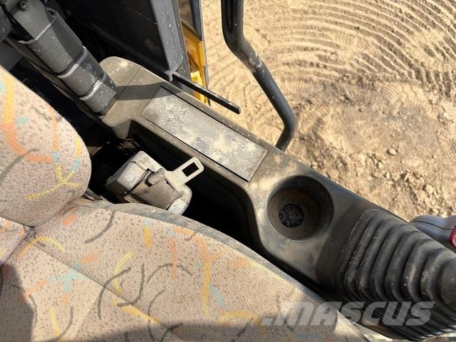 Komatsu PC400-8R 履带挖掘机