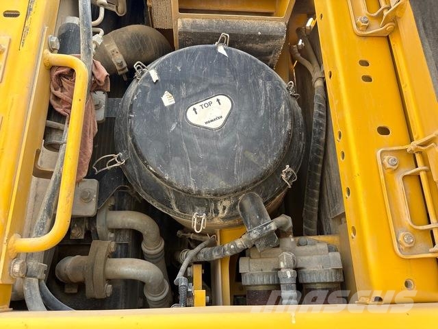 Komatsu PC400-8R 履带挖掘机