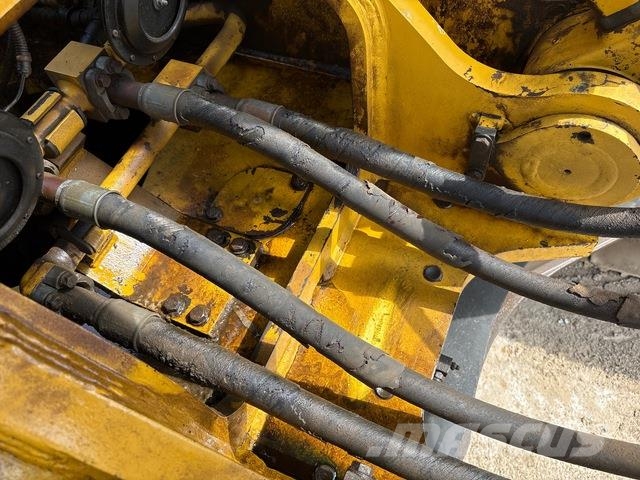 Komatsu PC400-8R 履带挖掘机