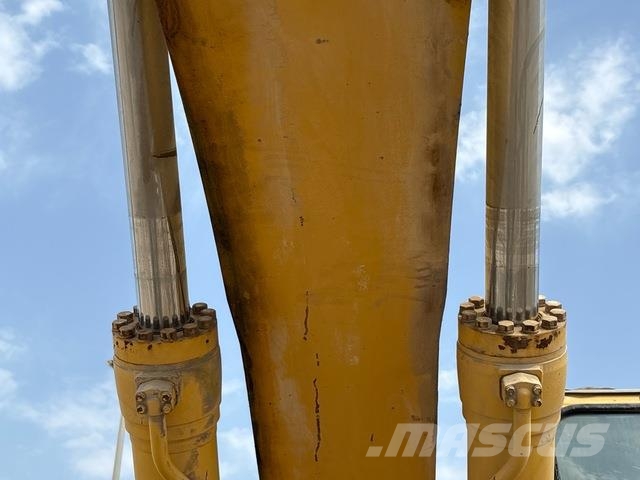 Komatsu PC400-8R 履带挖掘机