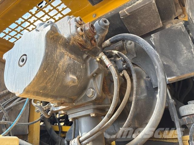 Komatsu PC400-8R 履带挖掘机