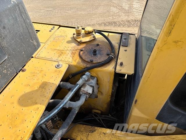 Komatsu PC400-8R 履带挖掘机