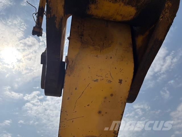 Komatsu PC400-8R 履带挖掘机