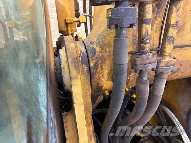 Komatsu PC400-8R 履带挖掘机