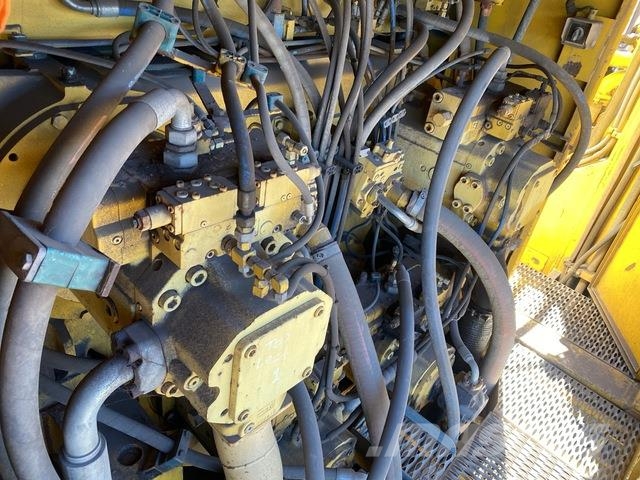 Komatsu PC4000-6 Гусеничні екскаватори