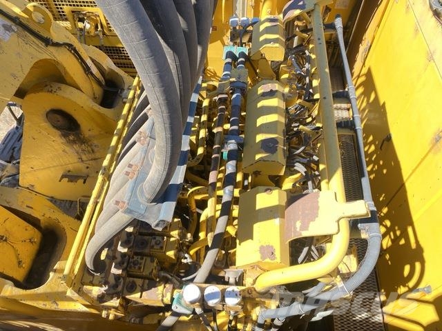 Komatsu PC4000-6 Гусеничні екскаватори
