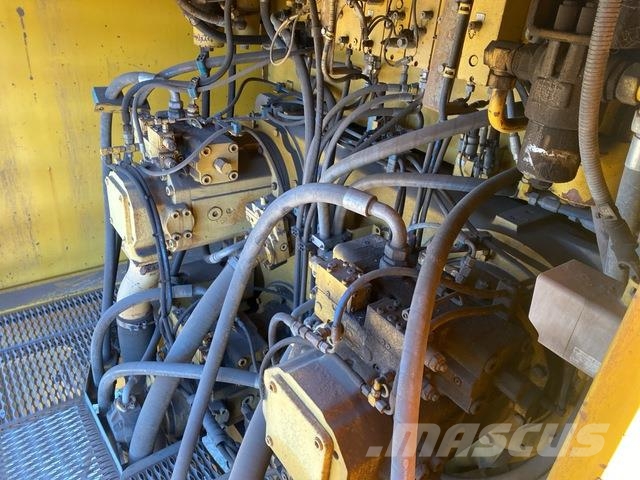 Komatsu PC4000-6 Гусеничні екскаватори