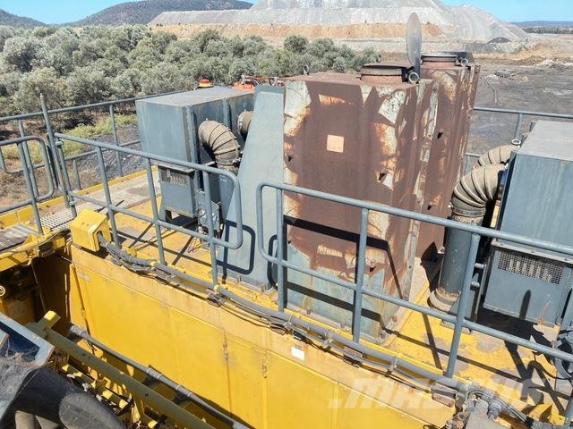 Komatsu PC4000-6 Гусеничні екскаватори