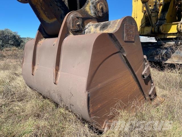 Komatsu PC4000-6 Гусеничні екскаватори