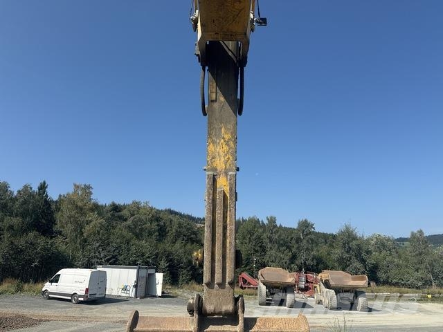 Komatsu PC490LC-11 Excavadoras sobre orugas