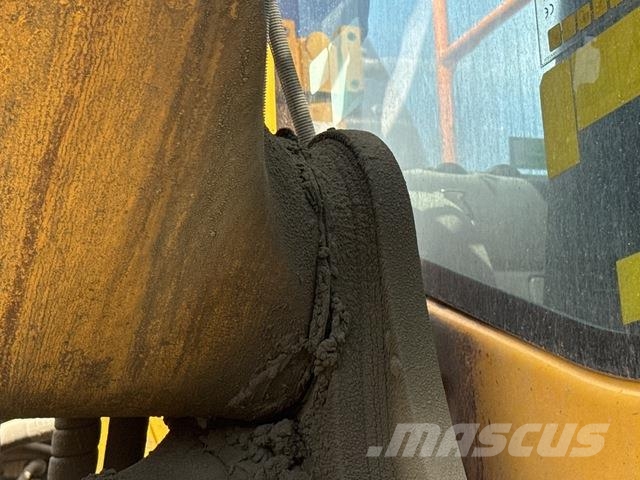 Komatsu PC490LC-11 Excavadoras sobre orugas