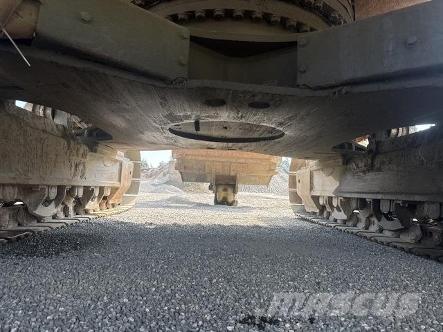 Komatsu PC490LC-11 Excavadoras sobre orugas