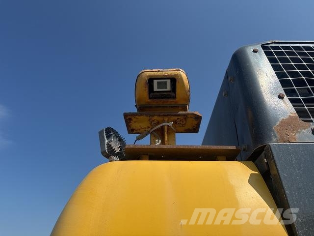 Komatsu PC490LC-11 Excavadoras sobre orugas