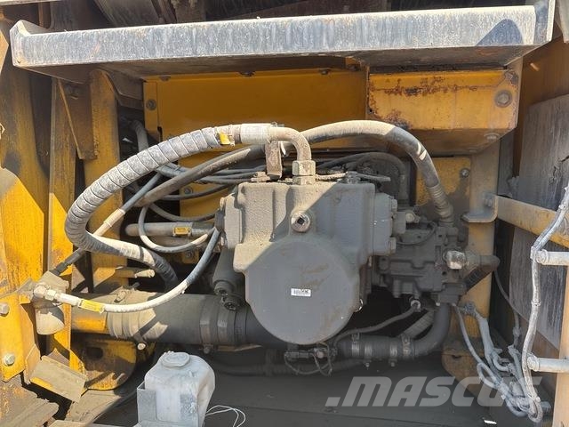 Komatsu PC490LC-11 Excavadoras sobre orugas