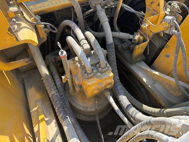Komatsu PC490LC-11 Excavadoras sobre orugas