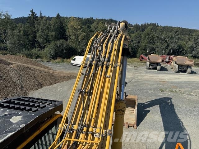 Komatsu PC490LC-11 Excavadoras sobre orugas