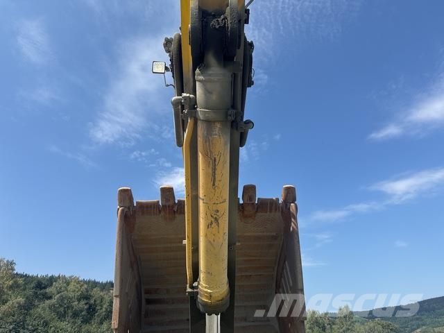 Komatsu PC490LC-11 Excavadoras sobre orugas