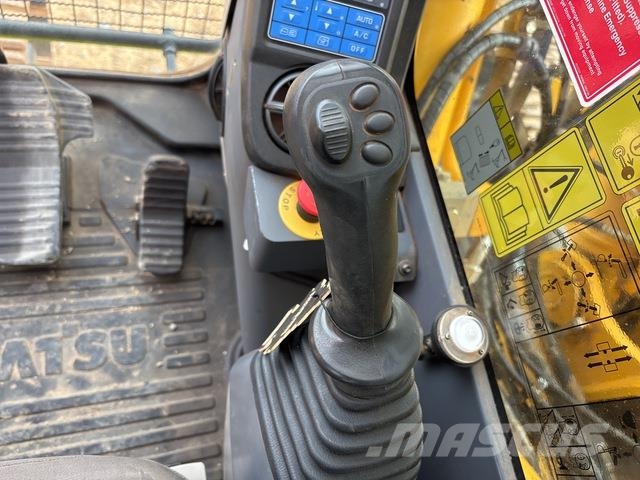 Komatsu PC490LC-11 Crawler excavators