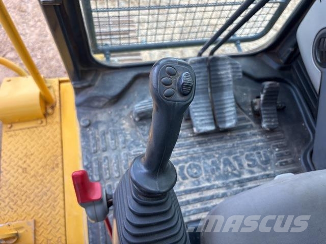 Komatsu PC490LC-11 Crawler excavators