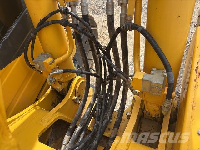 Komatsu PC490LC-11 Crawler excavators