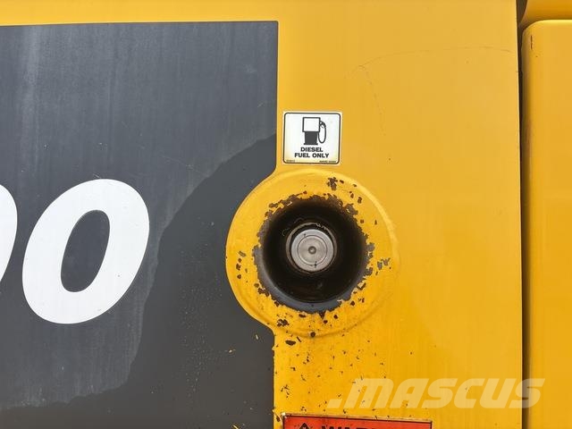 Komatsu PC490LC-11 Crawler excavators
