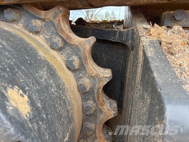 Komatsu PC490LC-11 Crawler excavators
