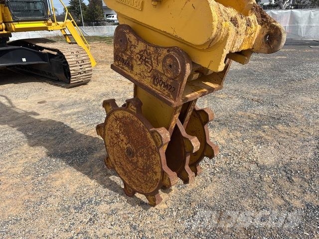 Komatsu PC490LC-11 Crawler excavators