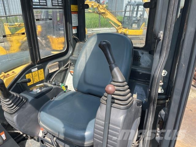 Komatsu PC58UU-5 소형 굴삭기 7톤 미만