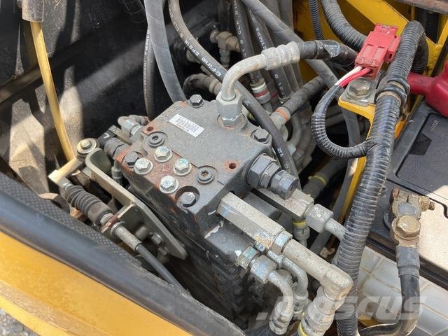 Komatsu PC58UU-5 소형 굴삭기 7톤 미만