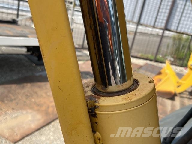 Komatsu PC58UU-5 소형 굴삭기 7톤 미만