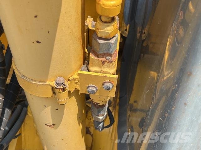 Komatsu PC58UU-5 소형 굴삭기 7톤 미만