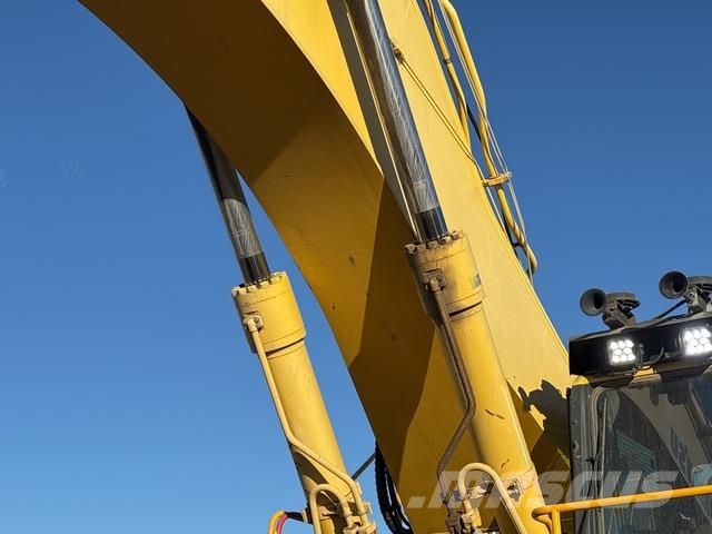 Komatsu PC850-8 Crawler excavators