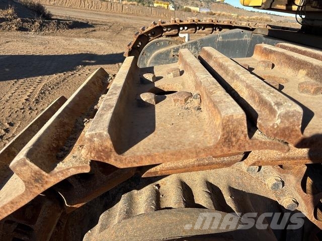 Komatsu PC850-8 Crawler excavators