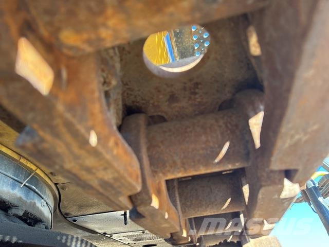 Komatsu PC850-8 Crawler excavators