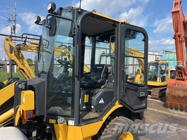 Komatsu WA30-6E0 Radlader