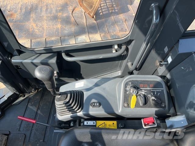 Komatsu WA30-6E0 Radlader